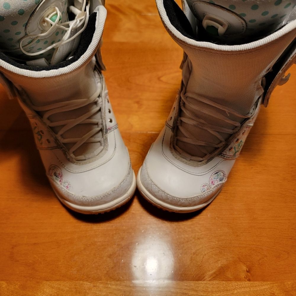 K2 Mink snowboarding boots size 6 - Picture 4 of 7